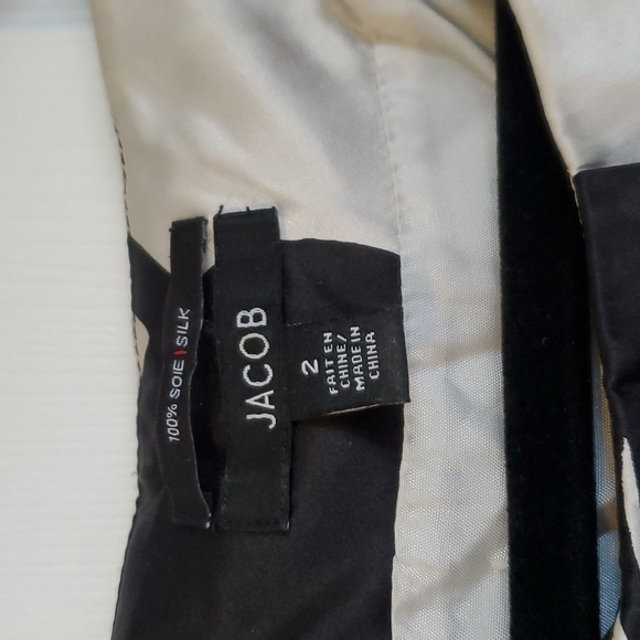 Beautiful knee length Jacob black and white silk dress. - Picture 2 of 4